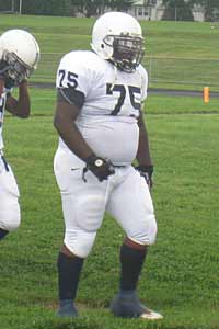 Lineman Dante Weaver.