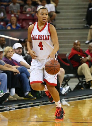 Mariya Moore is always under control.