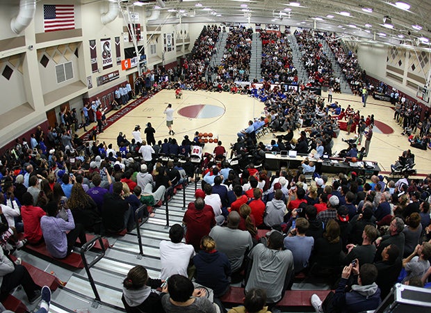 A crowd of more than 3,000 witnessed the dunk contest inside the Rancho Mirage main gym on Monday night.