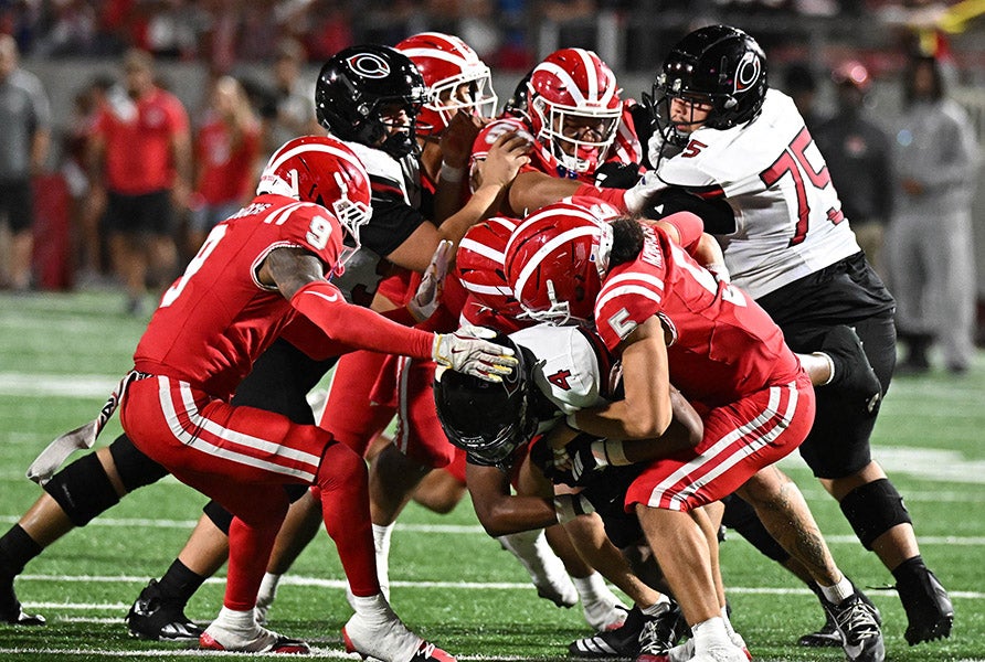 Highlights, recap: No. 14 Mater Dei pulls out late win over No. 13 Centennial in MaxPreps Game of the Week