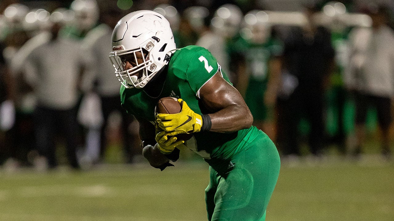 High school football Fresh off monster performance, Malaki Dowell of Tennessee leads national