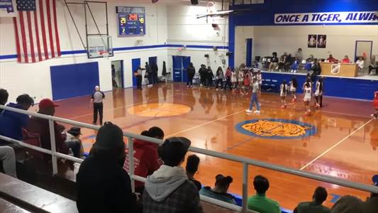 Softball Game Preview: Magee Trojans vs. Seminary Bulldogs