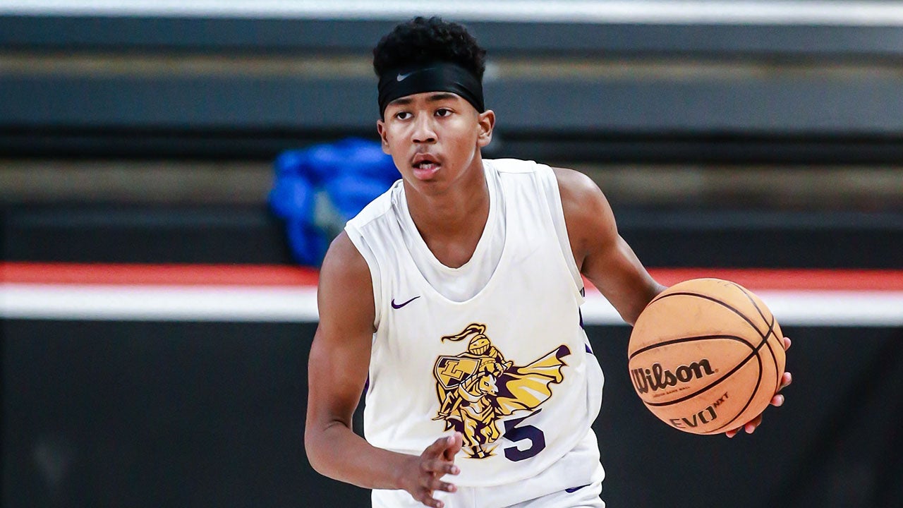 Basketball: National scoring leaders