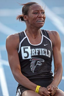 Daje Pugh breaks down following
her special day and performance.