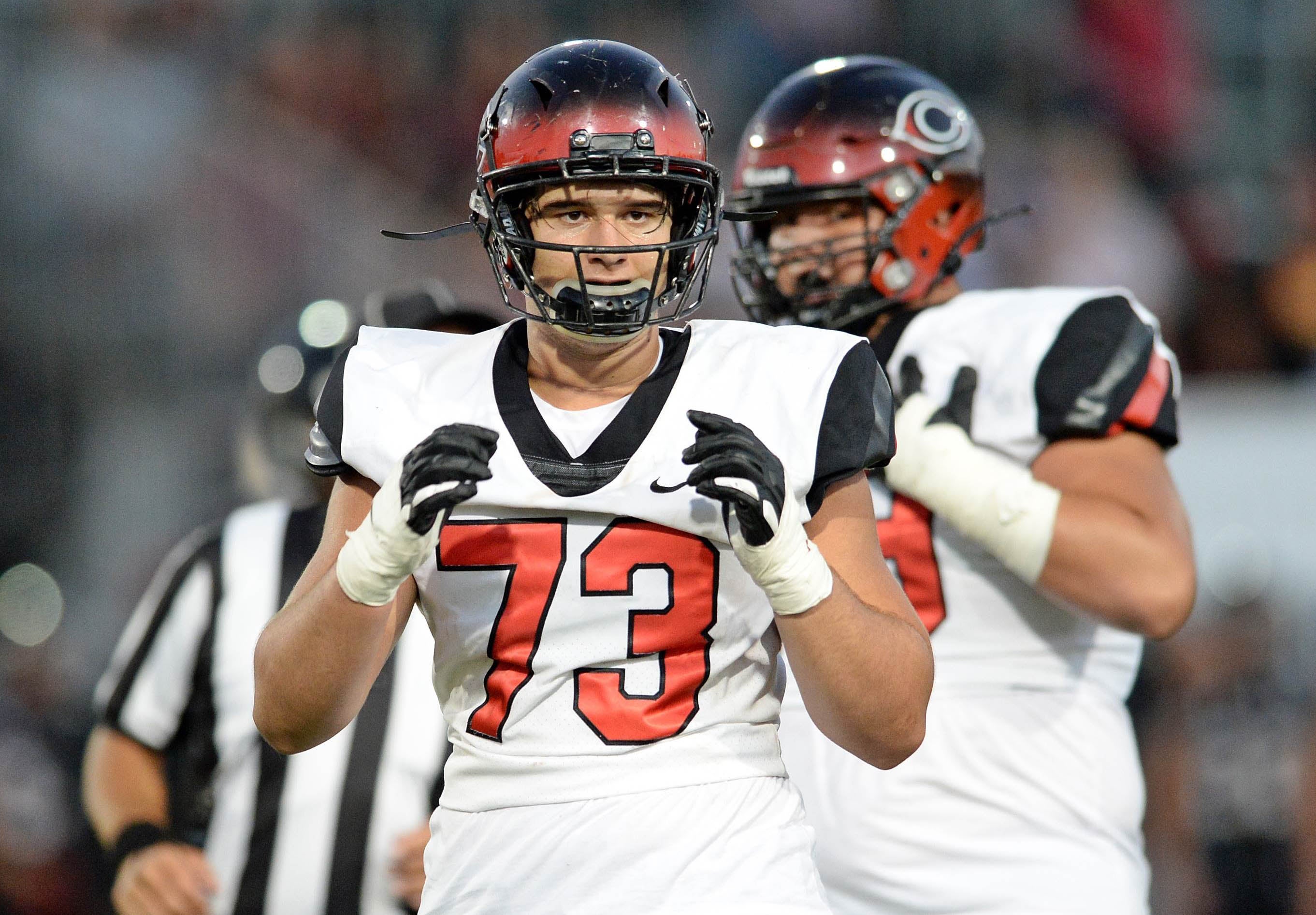 Offensive lineman Wade Helton