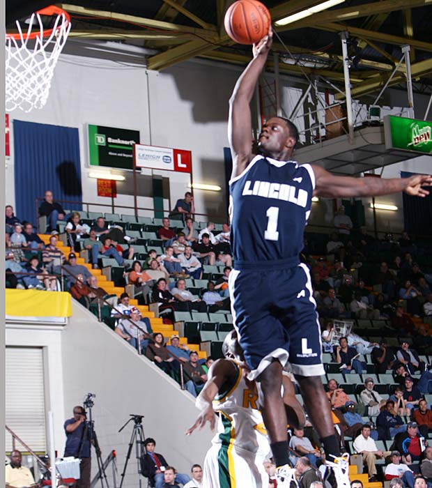 Stephenson had the national spotlight as a senior in 2008-2009 with Lincoln High School.