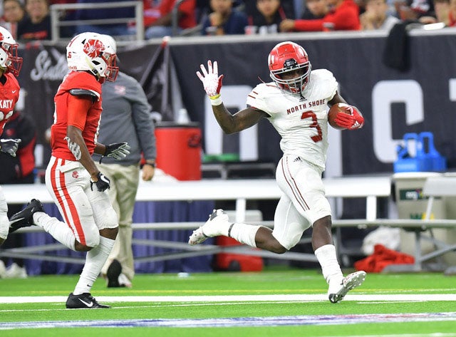 Running back Zachery Evans had two rushing touchdowns in the victory.