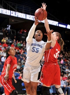 Kristen Simon, Windward