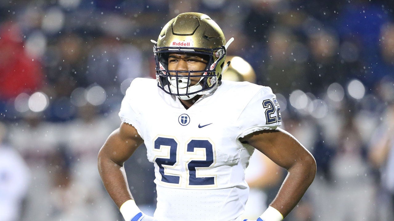 Watch son of Emmitt Smith scores four more TDs, Jesuit rolls to Texas 6A-2 Region 2 final