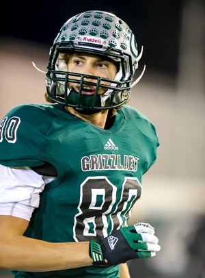 Mark Ellis caught 12 passes for 177 yards
and two touchdowns, including the game-
winner for Granite Bay. 