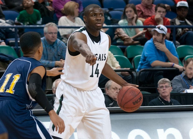 Senior guard Reggie Dillard is a big reason why No. 9 Greensboro Day is still unbeaten.