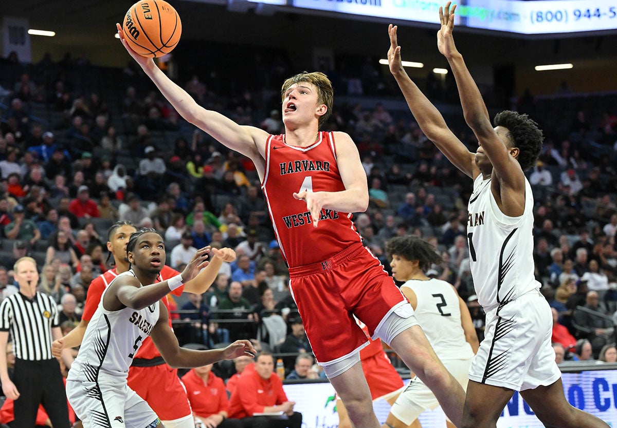 Top 20 senior Nikolas Khamenia averaged 14.0 points, 7.2 assists and 4.0 rebounds per contest last season. (Photo: Greg Jungferman)