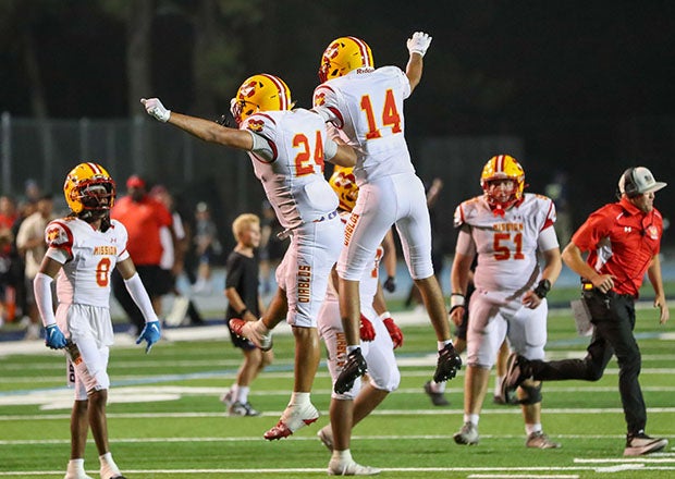 Mission Viejo celebrates its massive win over Santa Margarita in the MaxPreps Game of the Week. (PHOTO: Rene Morales)