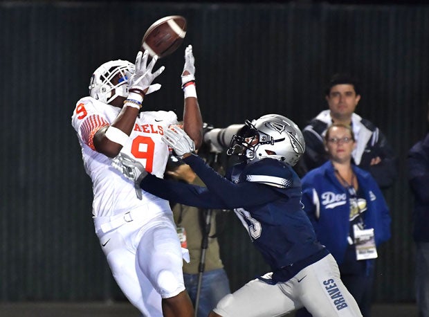 Bishop Gorman's Brevin Jordan hauls in a pass in Gorman's win, which kept them atop the west region computer ranking.