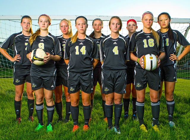 Perrysburg was the nation's No. 2 team in the NSCAA rankings last season. This year, the Yellow Jackets have similar expectations.