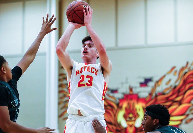 Alex Barcello and Corona del Sol grabbed our attention over the weekend at Hoophall West.