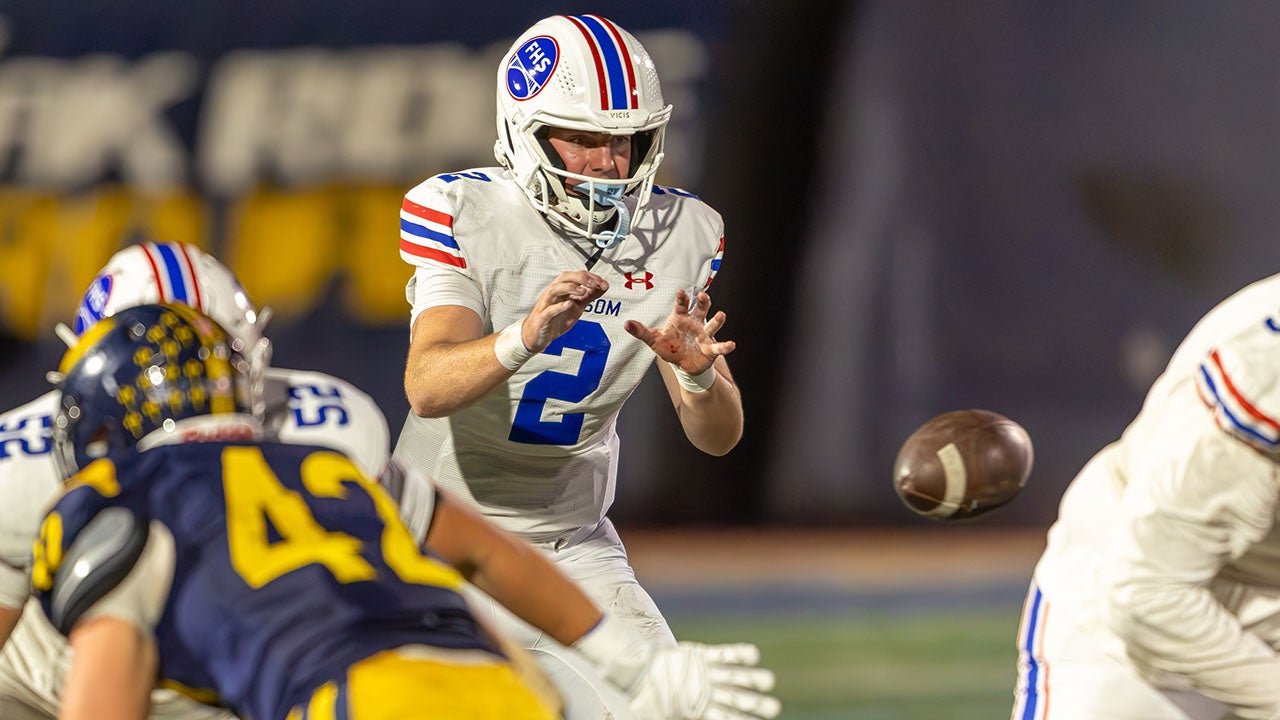 Folsom beats Oak Ridge 26th straight time