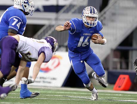 Stamford quarterback Hagen Hutchinson threw for two touchdowns and ran for two more in his team's title-game victory on Thursday at Cowboys Stadium.