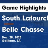 Basketball Recap: Belle Chasse falls despite big games from  Maddux Parfait and  Jaylen Hughes Ingram