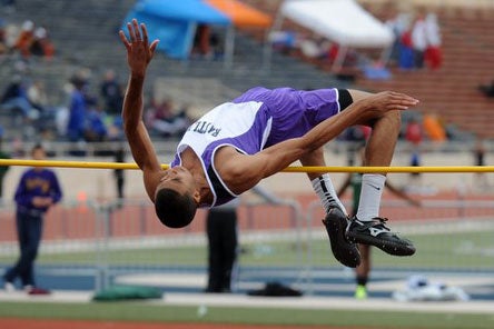 Allex Austin, the son of a former Olympic champion, has tall dreams in the high jump, but also in basketball.