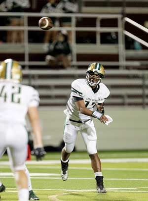 JaJuan Lawson fires a pass to John Porchivina. 