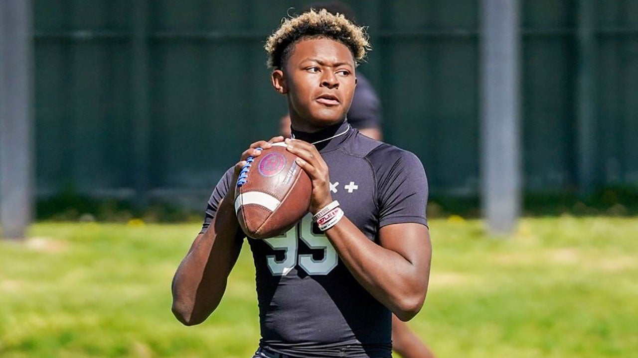 High school football: Louisiana quarterback Peyton Houston throws for 817 yards Thursday night, third-highest total in history