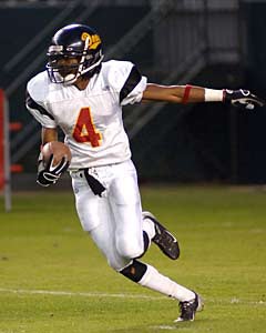 Richard Sherman scored 12 touchdowns
on just 48 receptions as a senior
for Dominguez in 2005.