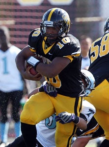Hardy Nickerson Jr. also was a 
powerful fullback for Bishop O'Dowd
this season. 
