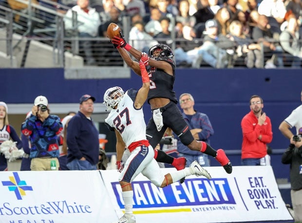 Wilson made this picturesque grab in last year's Class 6A-1 state championship game against Allen.