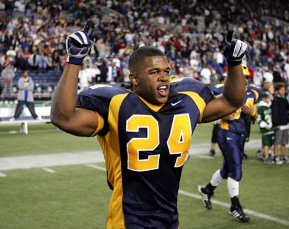 JR Hasty celebrates after Bellevue's win over De La Salle, ending the Spartans' 151-game win streak.