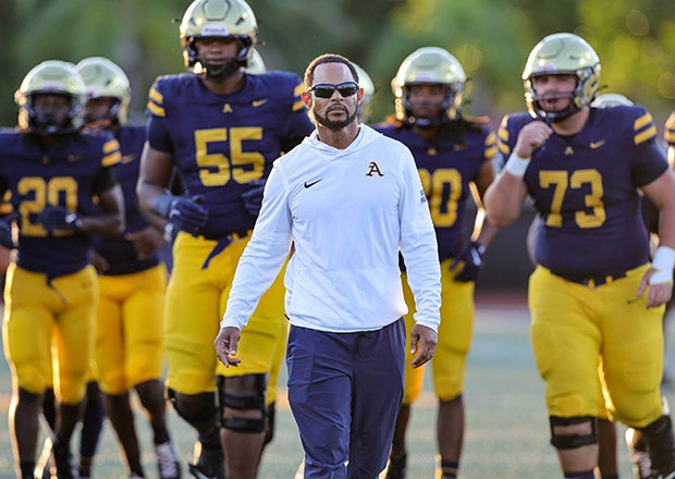 Since taking over the program in 2015, head coach Roger Harriott has led St. Thomas Aquinas to eight state titles in Florida. The No. 11 Raiders are looking for their seventh in a row this week against Lakeland. (PHOTO: Jeff Klein)