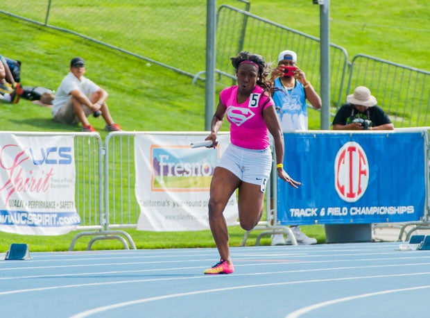 The Serra 4x100 team qualified won its heat and qualified second at 46.02 seconds.
