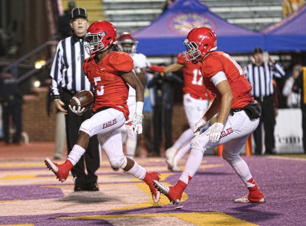 Mario Pleasant scores for Brentwood Academy in last season's title-game win.