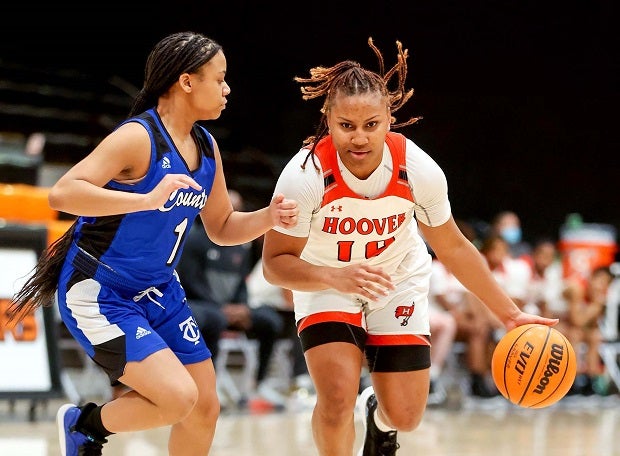Reniya Kelly has helped Hoover to the No. 13 spot in the MaxPreps Top 25 high school girls basketball rankings. (Photo: Brandon Sumrall)