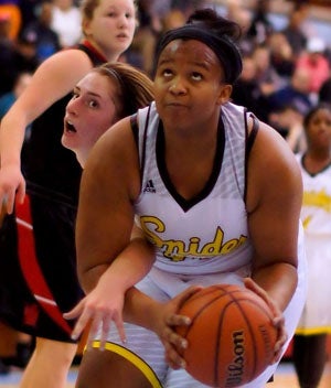 Kayla Covington, Fort Wayne Snider