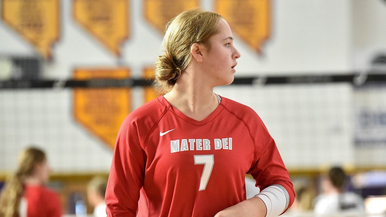 High school volleyball: No. 1 Mater Dei downs No. 11 Arcbishop Mitty in four sets to win CIF Open Division title