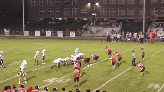 Watch this highlight video of Nolan Lewke of the Momence (IL) football team in its game Oakwood High School on Aug 27, 2021