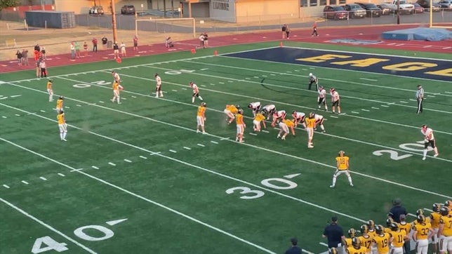 Watch this highlight video of Nyxon Hopping of the Molalla (OR) football team in its game Stayton High School on Sep 2, 2022