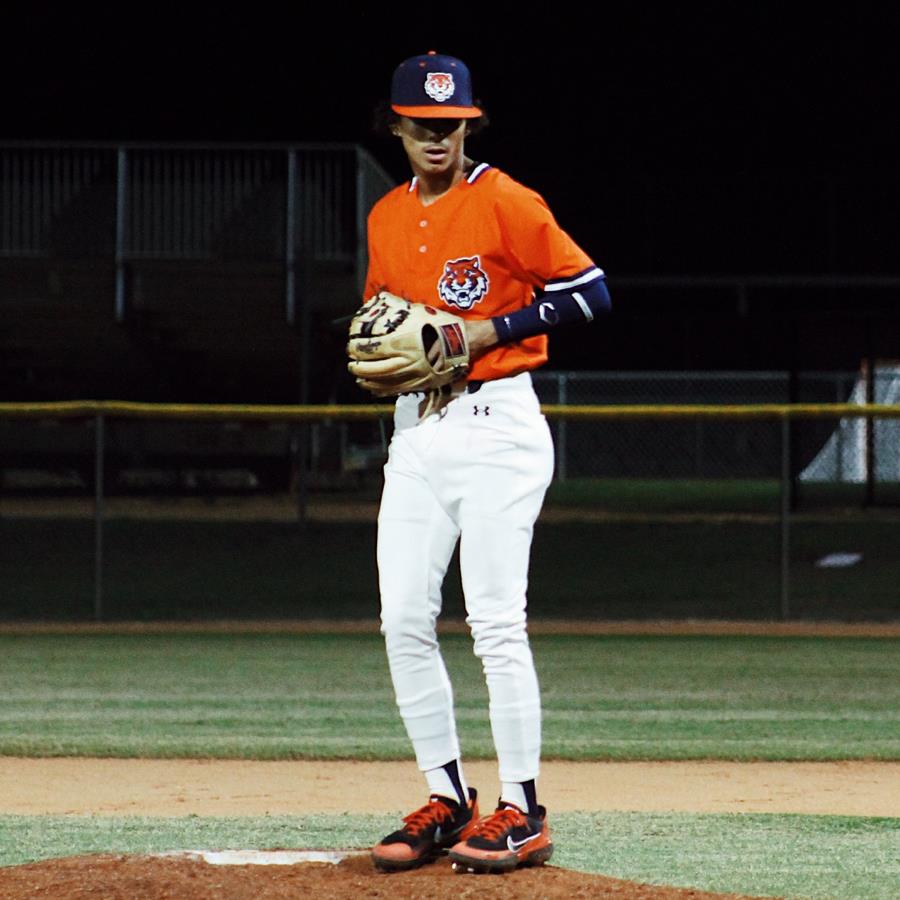 Moises Hernandez mugshot