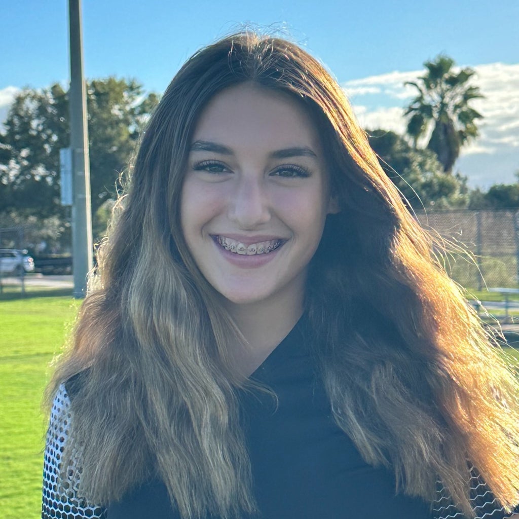 Mia Valdevenito