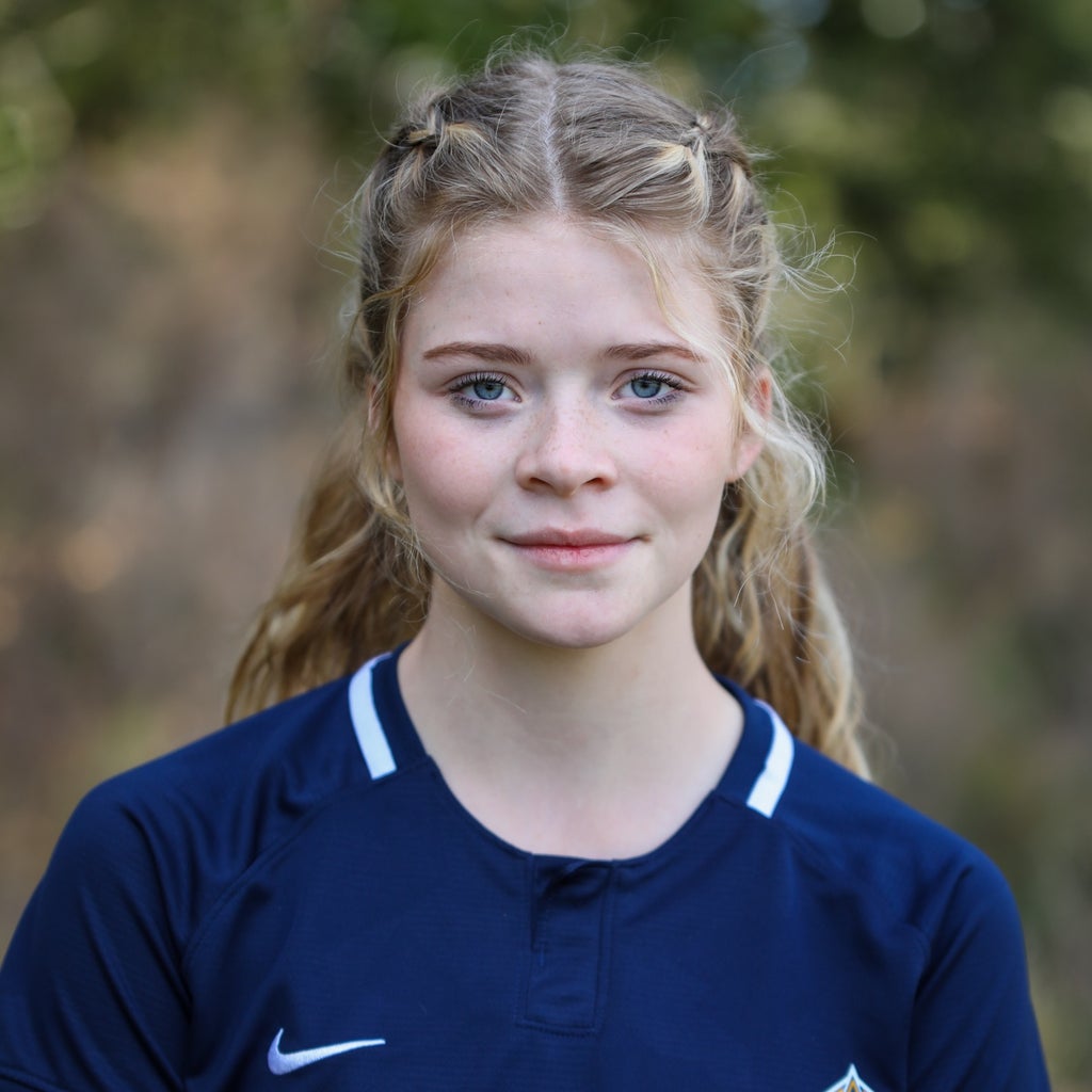 Mia  Fowler 