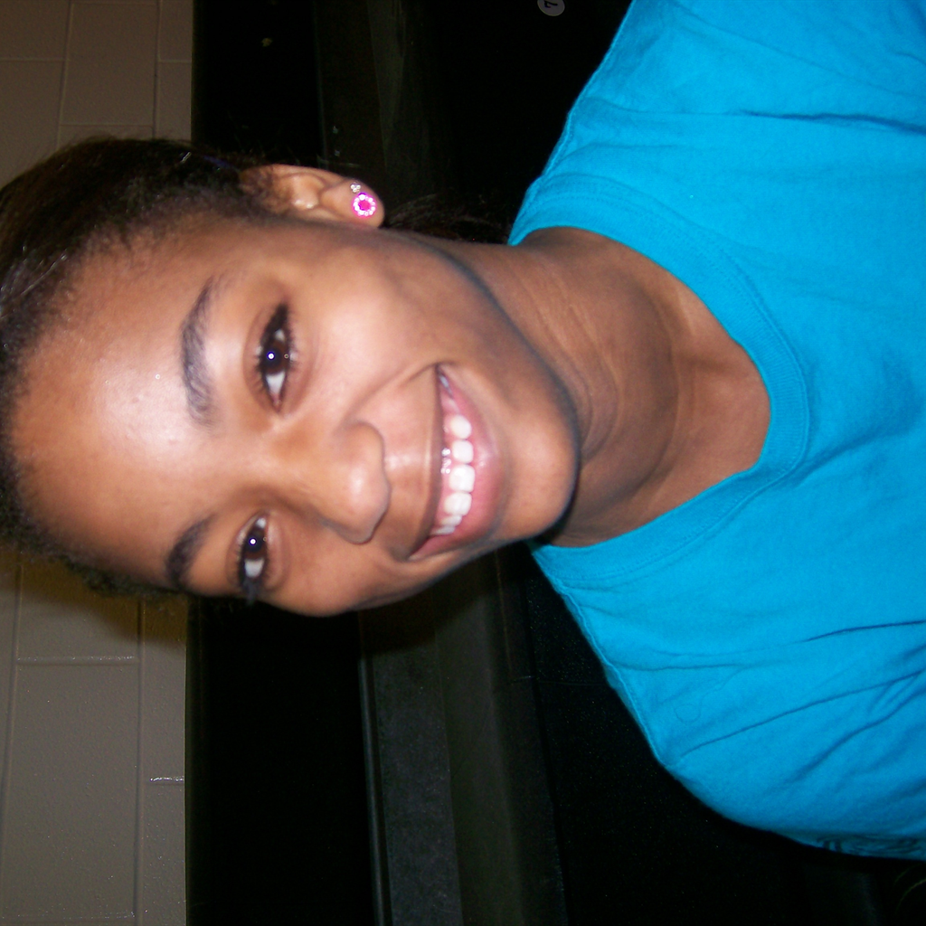 Nikhaule Singleton
