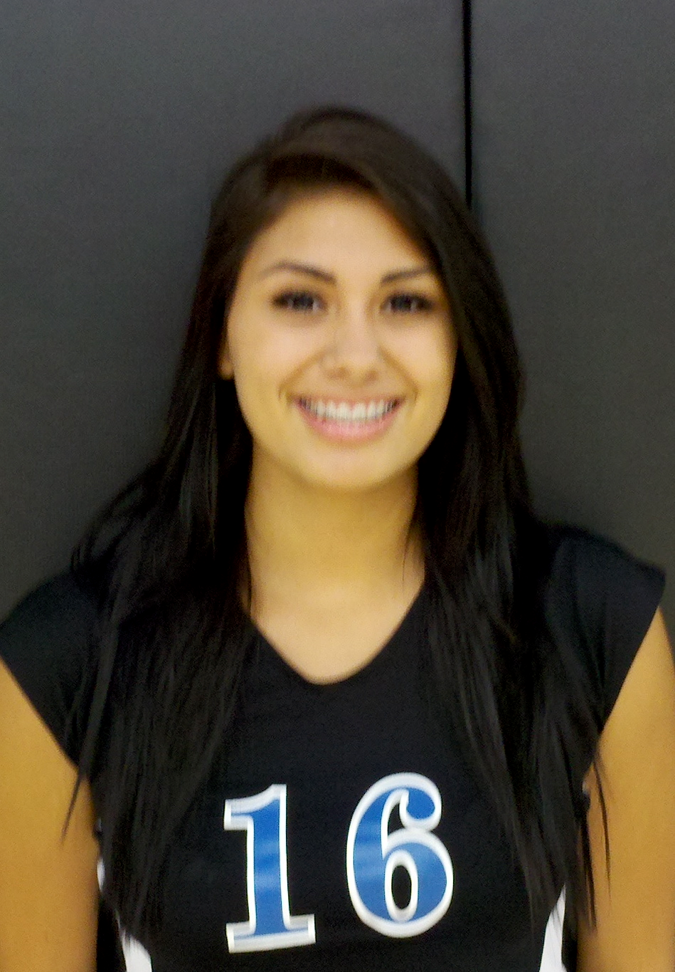 Roxanne  Martinez