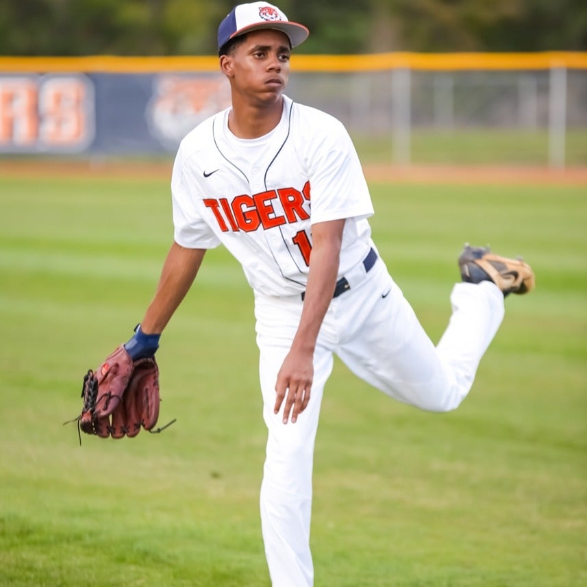 Isiah Cruz