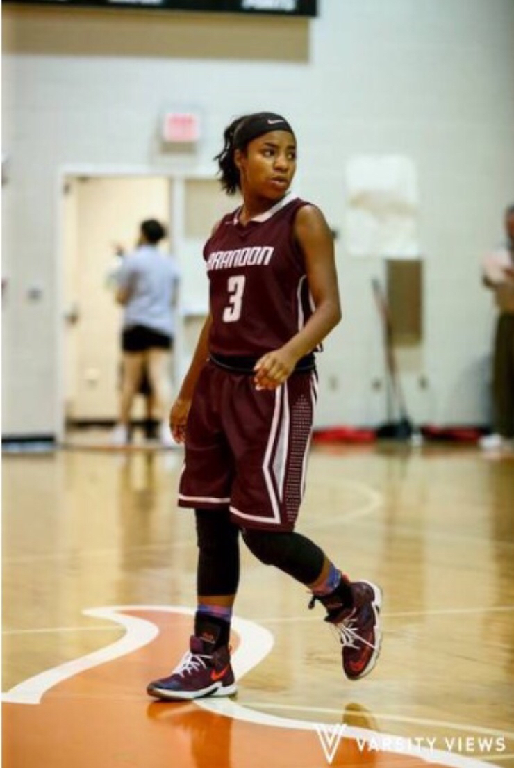 Vanecia Brown mugshot
