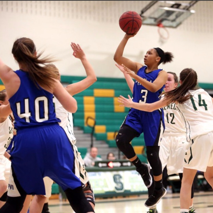 Maniya Custis