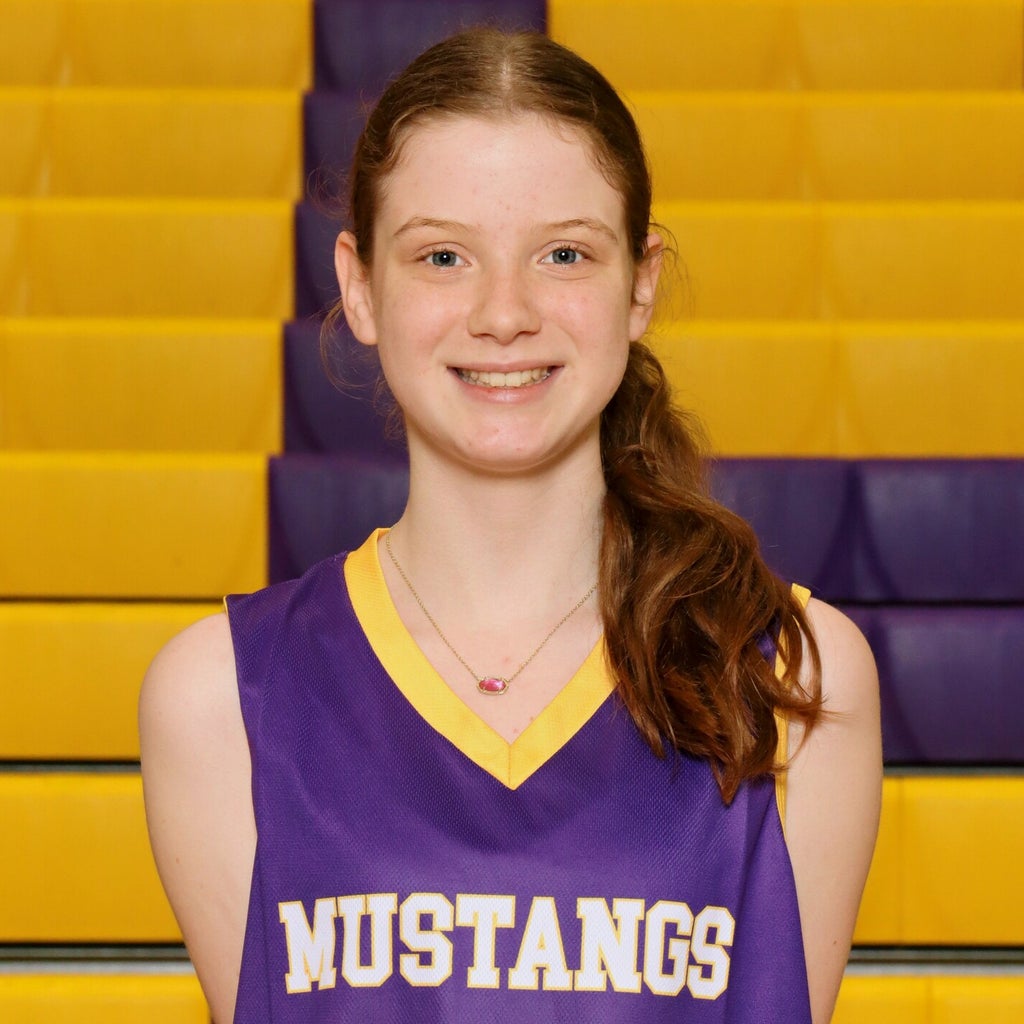 Sienna Wnek