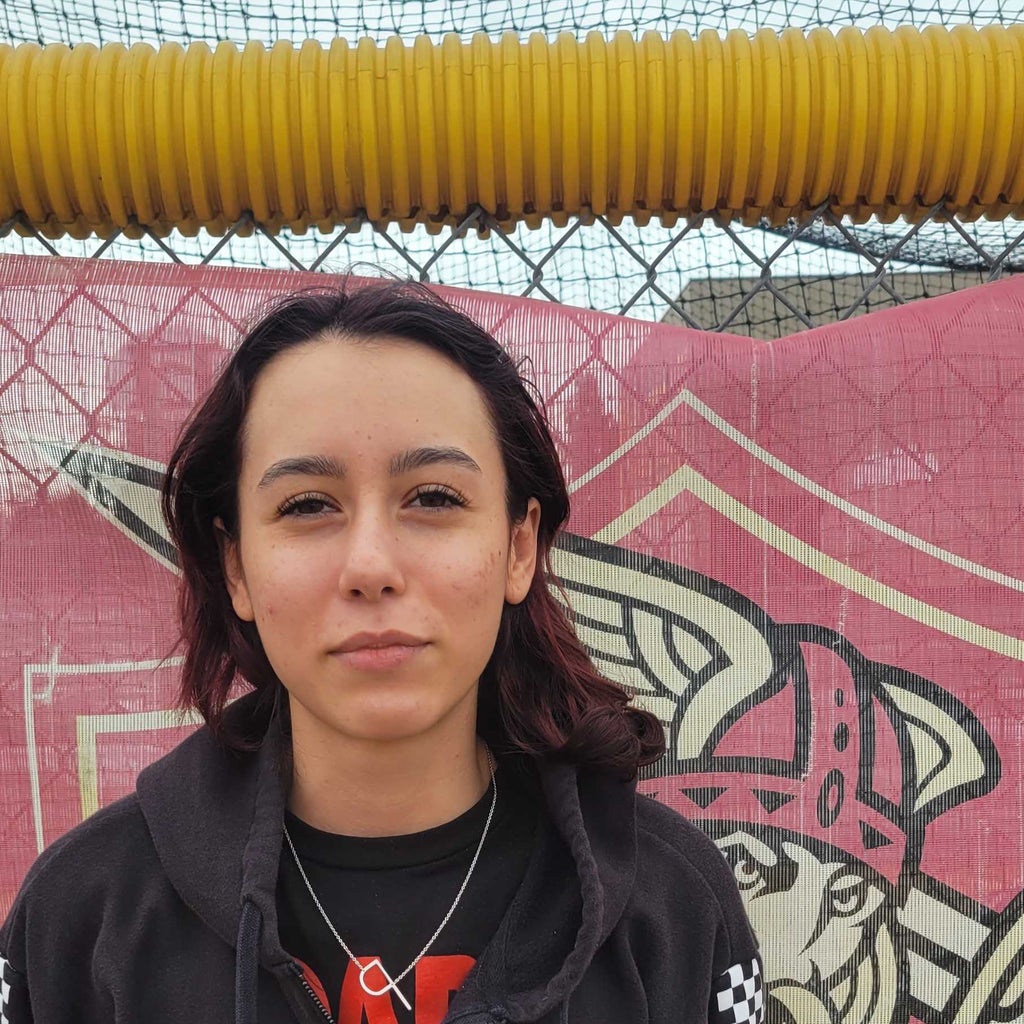 Paris Valenzuela