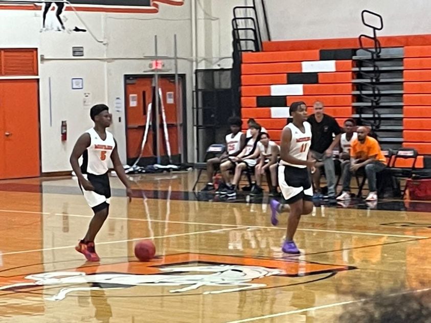 Tomari  Harris 