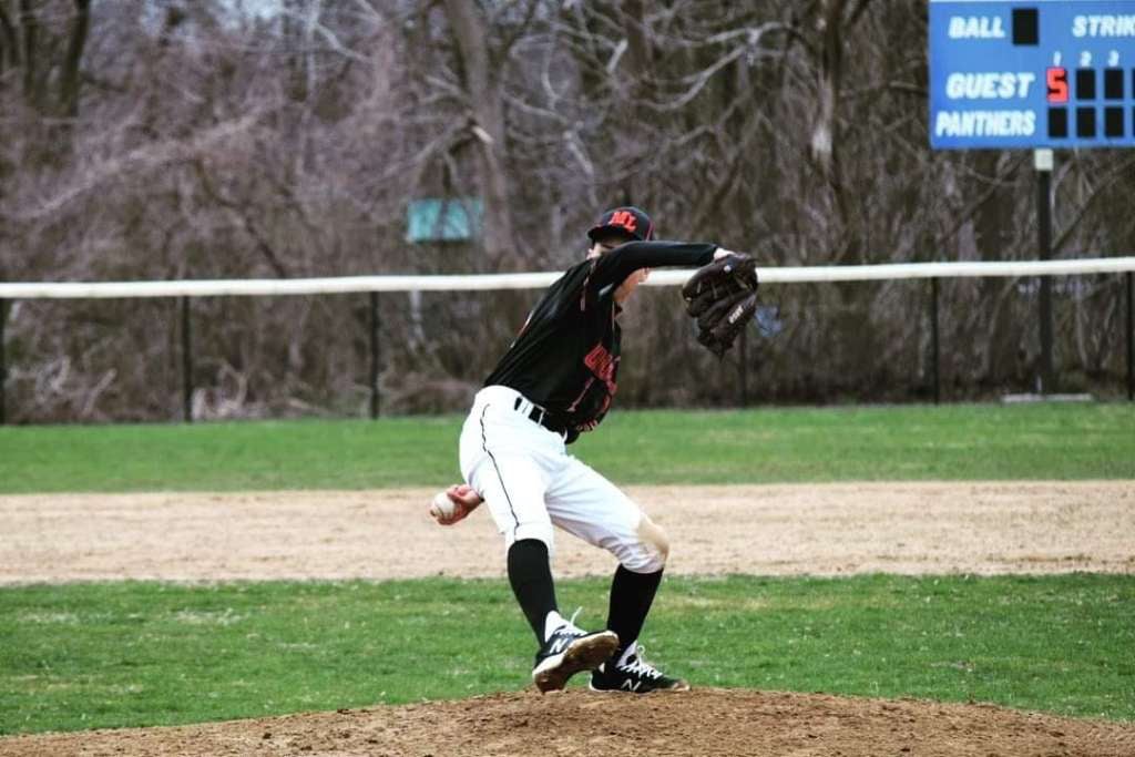 Lenny  Cruz